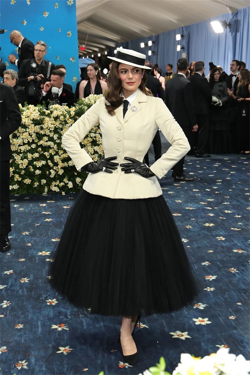 White Women Office Suits Skirt - огляд і ціна Women Formal Wear With Skirt