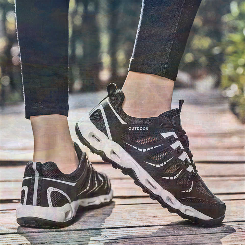Sumer Round Tip Silver Sneaker - огляд і ціна Women Formal Wear Outfits