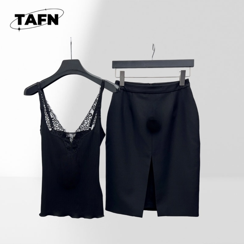 Fashion-Forward Women's Skirt  - огляд і ціна Women Formal Wear With Skirt