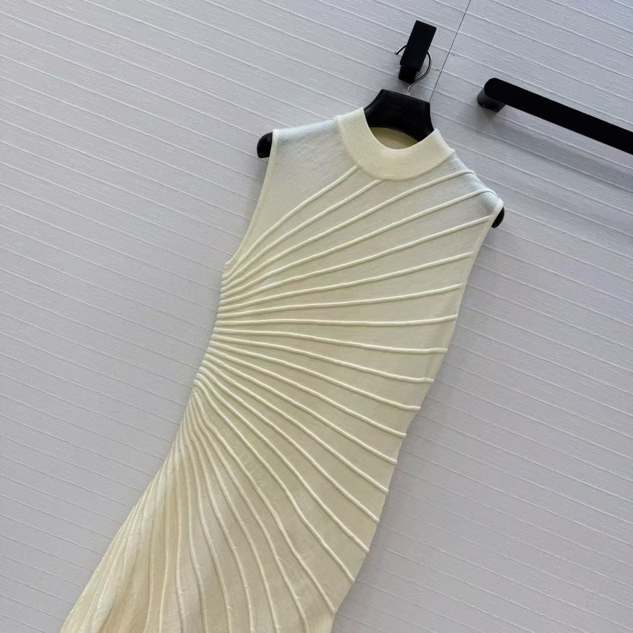 Solid color cool and sophistic - огляд і ціна Women Formal Wear Designers